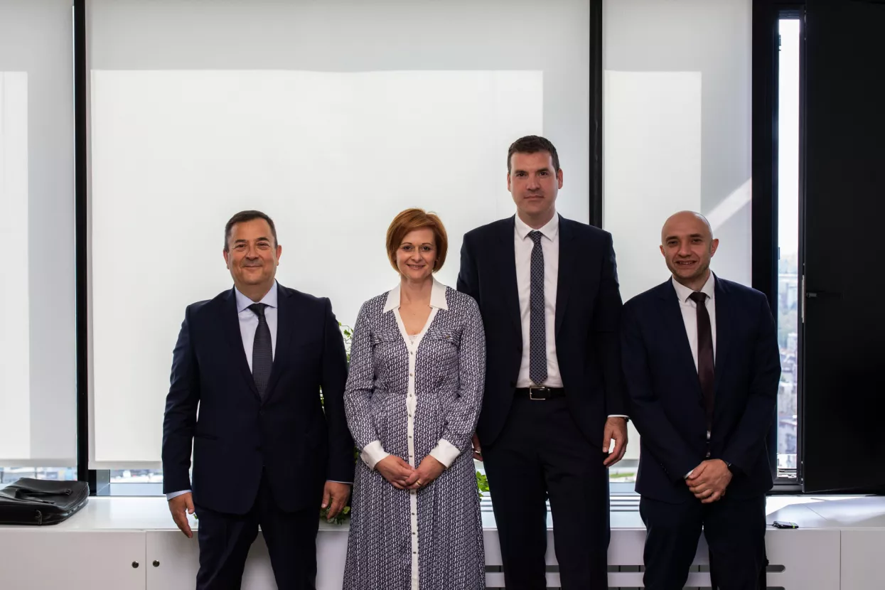 Ali Odabaş, Yildirim grupa, budući predsjednik uprave Petrokemije<br><br>Antonija Glava&scaron;, članica uprave PPD-a<br><br>Hrvoje &Scaron;imović, član uprave INA-e<br><br>Hrvoje Glava&scaron;, direktor Strate&scaron;kog poslovanja i javnih poslova u INA-i