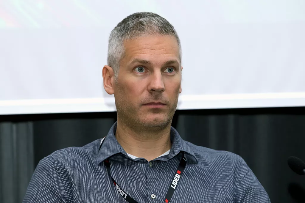 G.R.I.D. Forum 2023. Okrugli stol Hrvatska u globalnoj AI-reni: Aco Momčilović