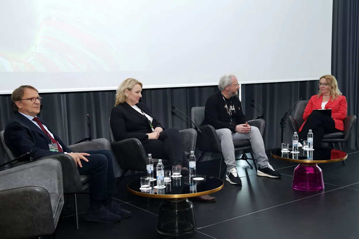 G.R.I.D. Forum 2023. Okrugli stol Kakva nam edukacija treba za svijet budućnosti? Bojan Jerbić, Renata Geld, Leo Mr&scaron;ić i Ksenija Pu&scaron;karić
