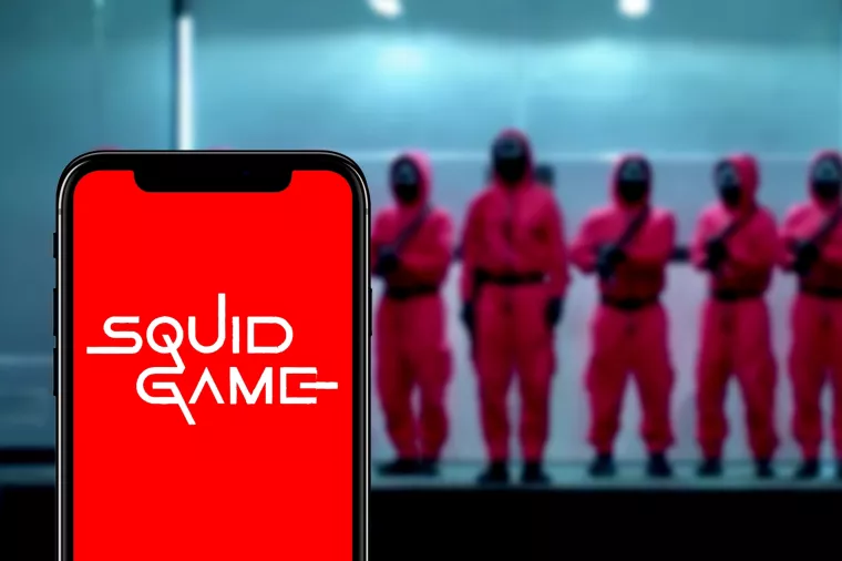 Televizijske serije poput Squid Gamea ru&scaron;e rekorde gledanosti, a filmovi kakav je, recimo, Parazit osvajaju prestižne filmske nagrade. Brojne K-pop zvijezde angažirane su u reklamnim kampanjama Diora, Louis Vuittona, Tiffany&Coa, Celinea, Bulgarija