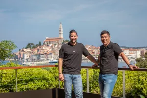 Élber Giovane i Claudijo Pizarro