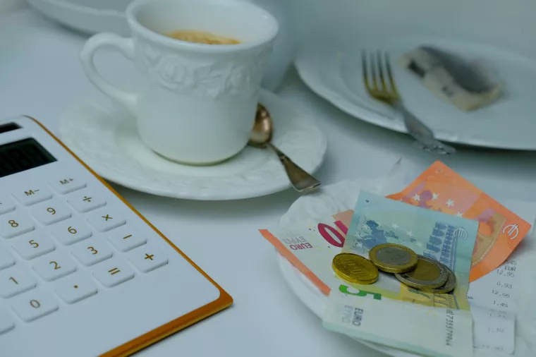 napojnica trinkgeld