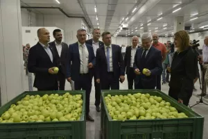 U Regionalni distribucijski centar Osječko-baranjske županije za voće i povrće od kolovoza pristižu prve jabuke, visok interes proizvođača potvrdio opravdanost investicije