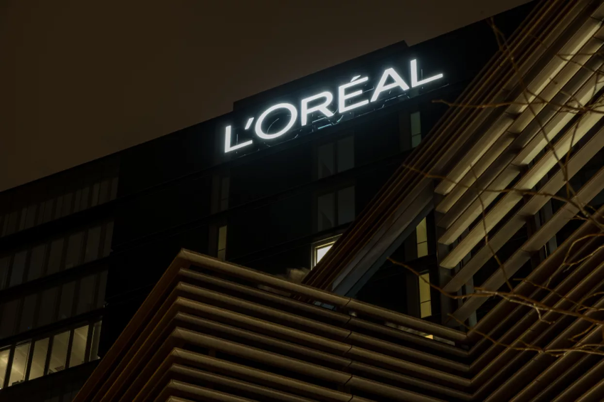 L'Or&eacute;al L'Oreal Loreal