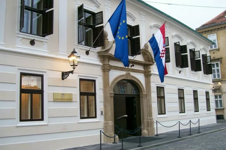 Banski dvori