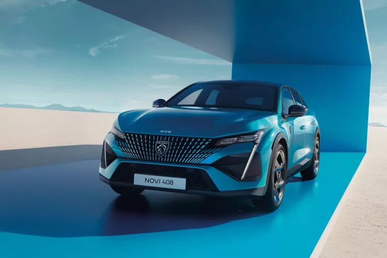 PEUGEOT 408 