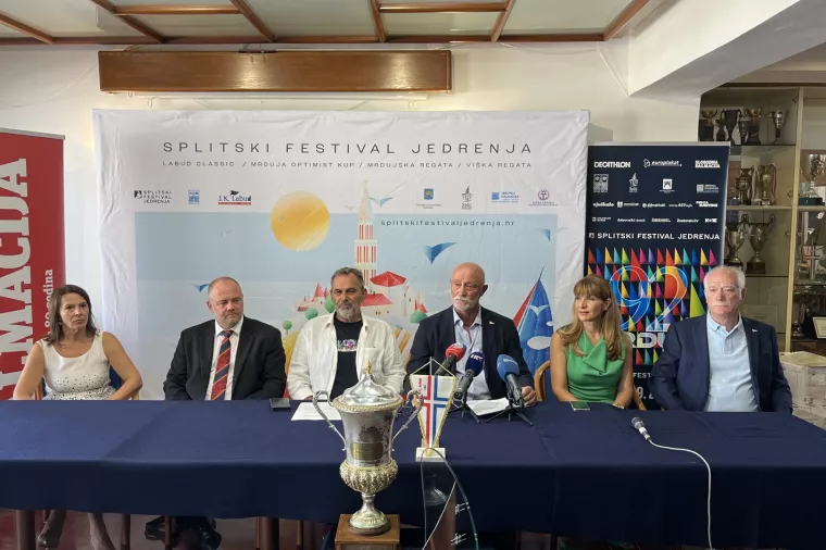 Ivana Vladović, Toni Kuzmanić, Damir Skelin, Žarko De&scaron;ković, Alijana Vuk&scaron;ić, Ante Mlikota<br>Splitski Festival Jedrenja