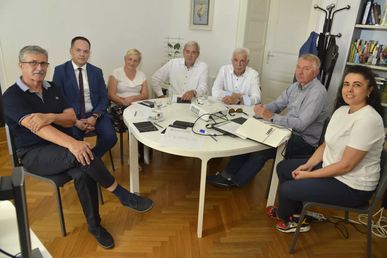 Miodrag &Scaron;ajatović, Zdenko Lucić, Marijana Ivanov, Boris Te&scaron;ki, Mladen Vedri&scaron;, Mladen Fogec, Tina Kovačić