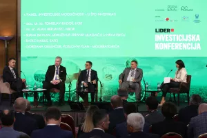 Lider Investicijska konferencija 2023. Panel 1. "Investicijske mogućnosti - u &scaron;to investirati?": Tomislav Rado&scaron;, Alan Herjavec, Burak Baykan, Ratko Habus i Gordana Gelenčer
