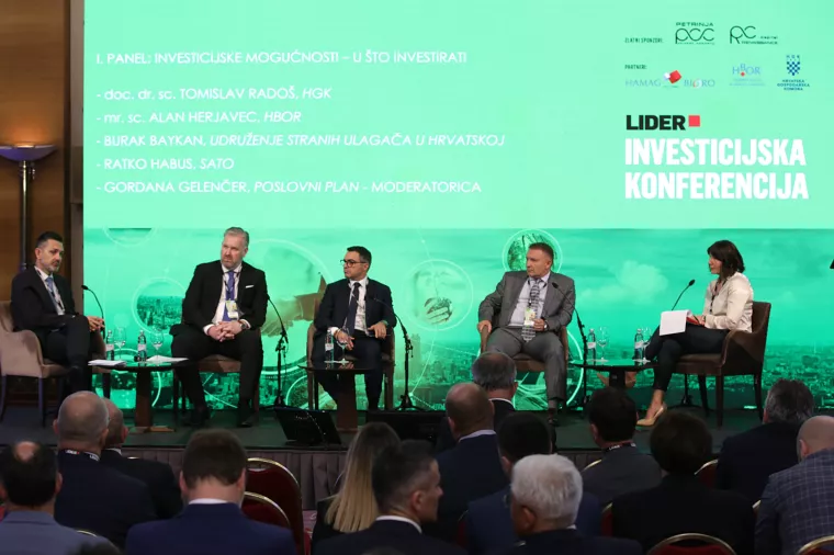 Lider Investicijska konferencija 2023. Panel 1. "Investicijske mogućnosti - u &scaron;to investirati?": Tomislav Rado&scaron;, Alan Herjavec, Burak Baykan, Ratko Habus i Gordana Gelenčer