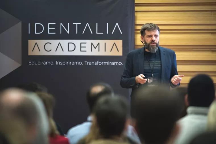 Kre&scaron;imir Rich, Identalia Academia