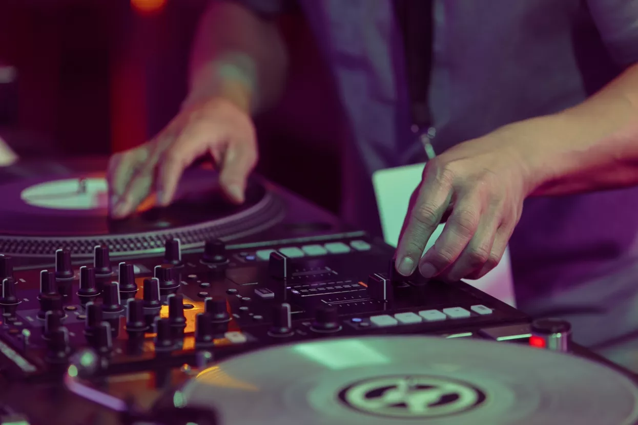DJ, disk jockey