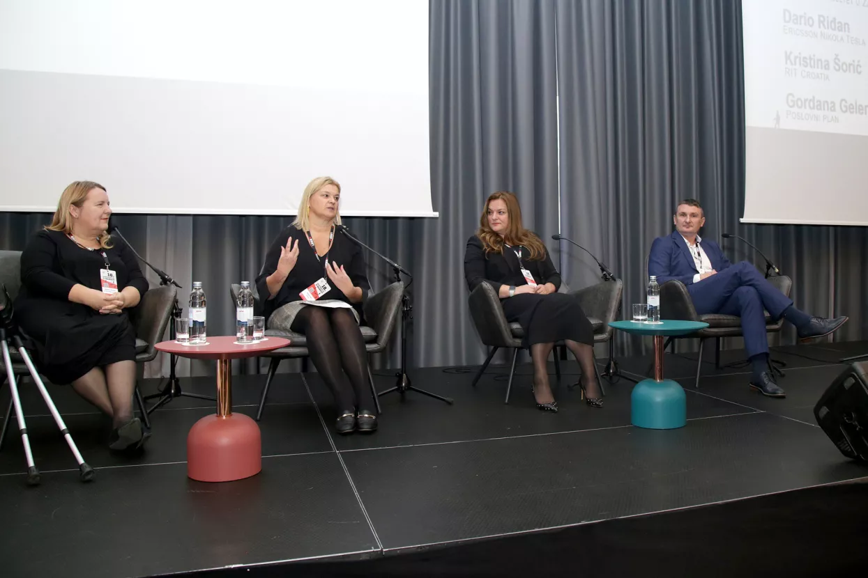 Konferencija o nabavi 2023. Okrugli stol: Ljudi - tehnologije - održivost. Blaženka Knežević, Kristina &Scaron;orić, Ivana Cvetko Iliev, Dario Riđan 