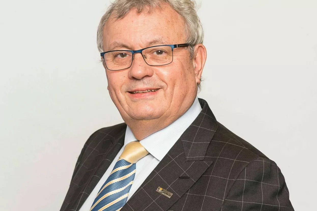 Vladimir Dlouh&yacute; (Eurochambres)