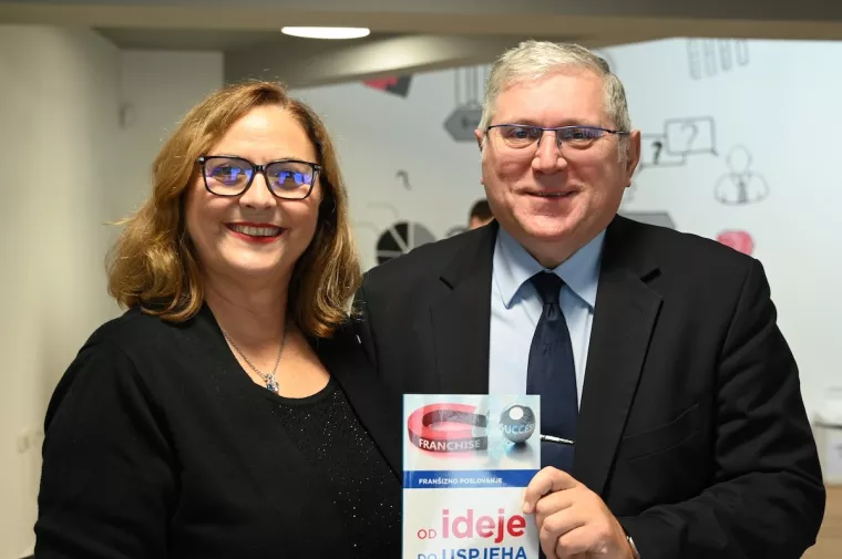 Ljiljana Kukec i Sa&scaron;a Petar 