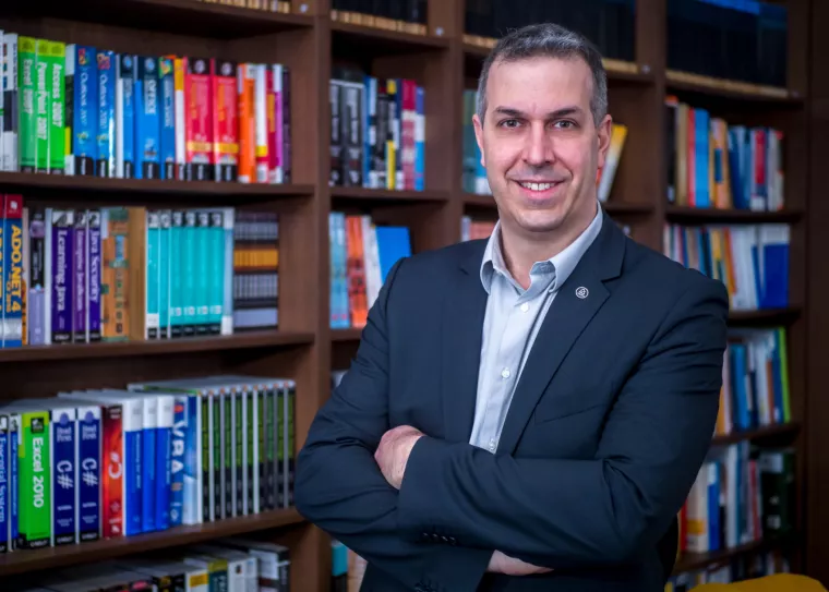 Hrvoje Balen, <br>suosnivač i član Uprave Algebre:<br>- Najzdraviji način kako ne&scaron;to započeti je paralelno raditi na razvoju vlastitog proizvoda i financirati se kroz jednostavnije usluge ili uz pomoć privatnih investitora<br>