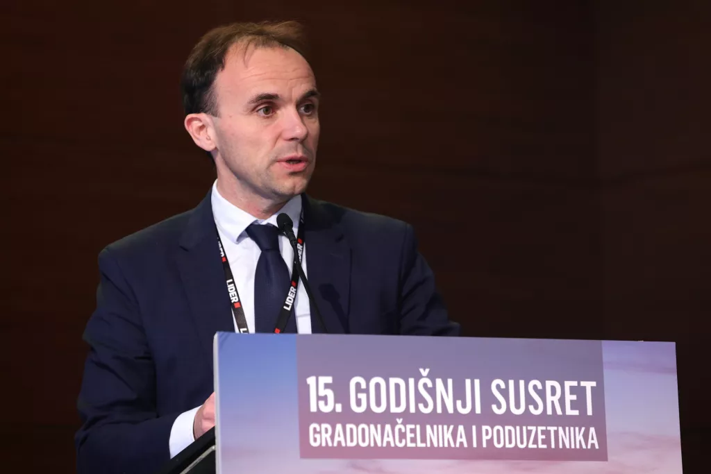 15. godi&scaron;nji susret gradonačelnika i poduzetnika 48 sati 2023. Loris Per&scaron;urić