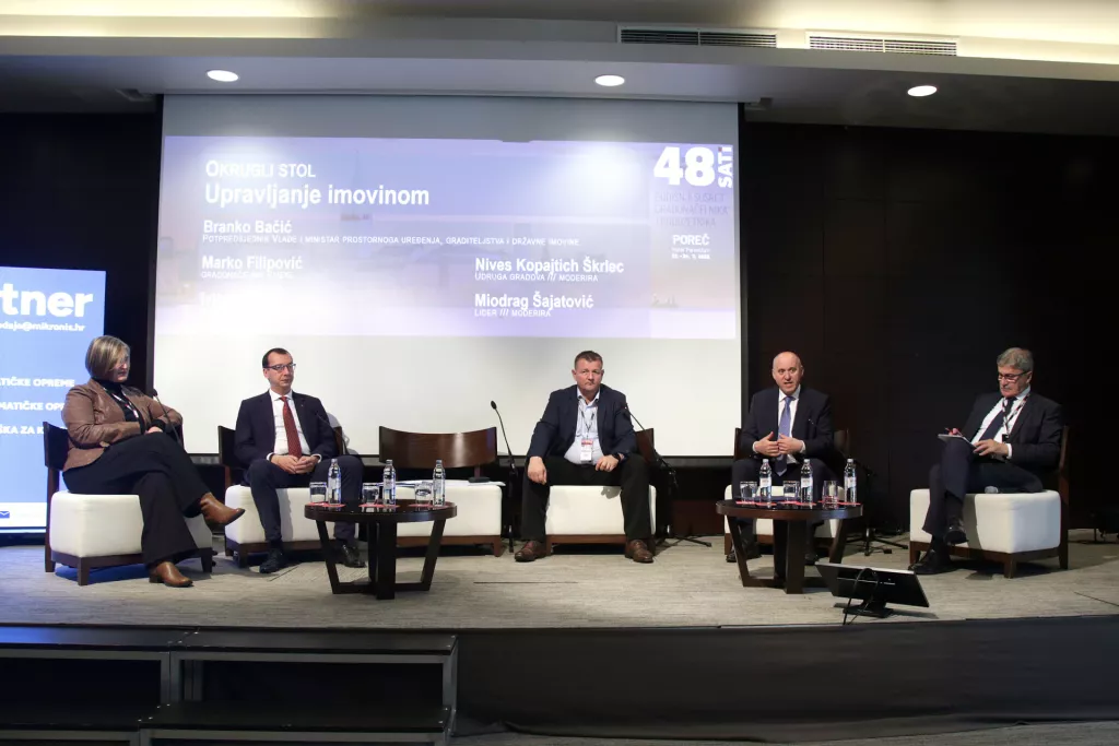 15. godi&scaron;nji susret gradonačelnika i poduzetnika 48 sati 2023. Nives Kopajtich &Scaron;krlec, Marko Filipović, Ivica Kirin, Branko Bačić i Miodrag &Scaron;ajatović