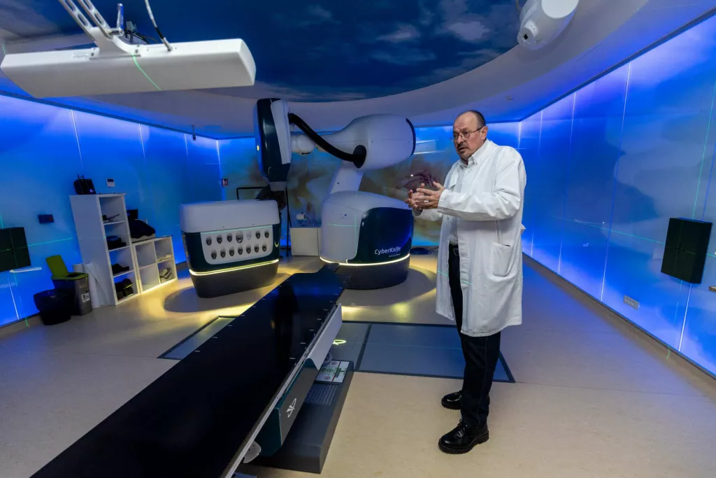 Doktor Dragan Schwarz, ravnatelj i osnivac Radiochirurgije