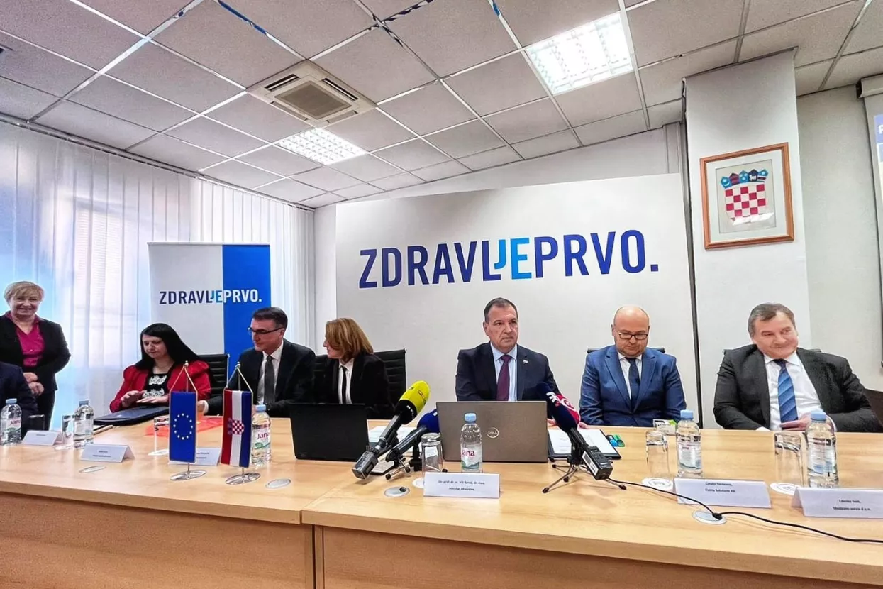 Potpisivanje - linearni akceleratori, Vili Bero&scaron;