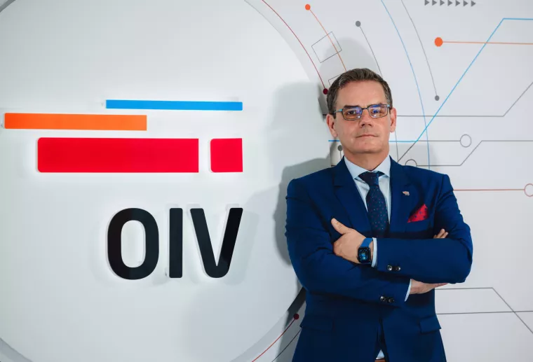 Mate Botica, predsjednik Uprave OIV-a obja&scaron;njava za&scaron;to vole reći kako je OIV generator preduvjeta rasta: primjerice, izgradnjom kvalitetne ICT infrastrukture, gradnjom &scaron;irokopojasnih mreža vrlo velikog kapaciteta na cijelom teritoriju RH OIV uz pomoć sredstava strukturnih fondova EU-a, gradi infrastrukturu i omogućuje razvoj ICT industrije na geografskim područjima koje striktno komercijalni operatori vide kao infrastrukturno manje ili nimalo atraktivne