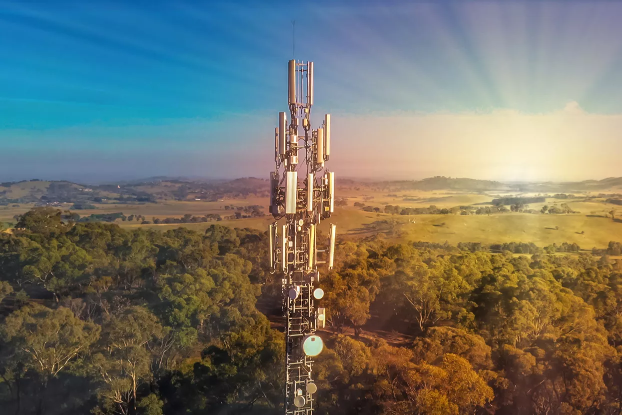 Zakonom Europske unije o gigabitnoj infrastrukturi određuje se da vlasnici zemlji&scaron;ta moraju iznajmiti toranjskim tvrtkama zemlju za postavljanje tornjeva pod 'po&scaron;tenim i razumnim uvjetima'