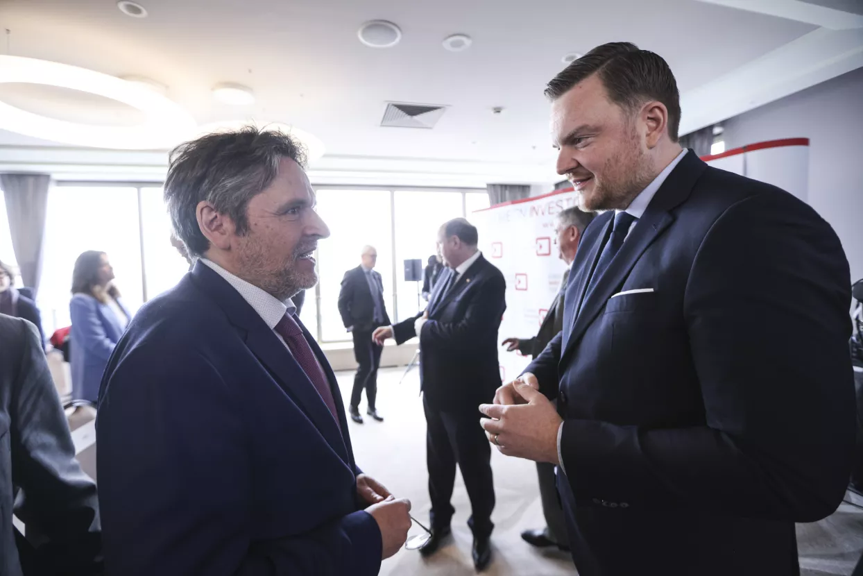 Predstavljanje Bijele knjige 2024. Udruženja stranih ulagača u Hrvatskoj "Konkurentnost Hrvatske nakon dovr&scaron;etka procesa europskih integracija: novo poglavlje" <br>Velimir&Scaron;onje i Marko Primorac