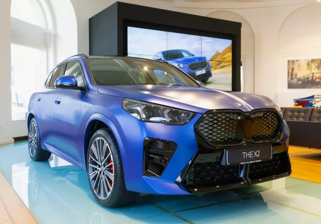 BMW X2