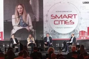 Konferencija Smart cities.<br>2. panel: Digitalna transformacija gradova- zeleno i pametno.<br>Dubravko Bilic, Mirjana Pu&scaron;karić, Dino Novosel.