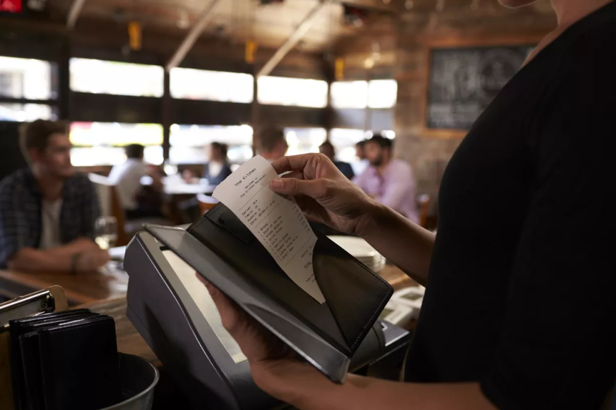 dinamičke cijene, dynamic pricing, cijene, restoran, napojnica, cijena, računi,