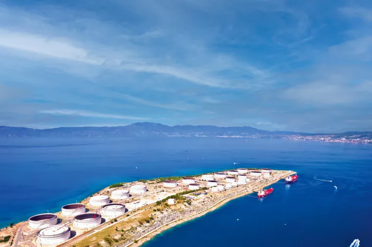 LNG terminal 968