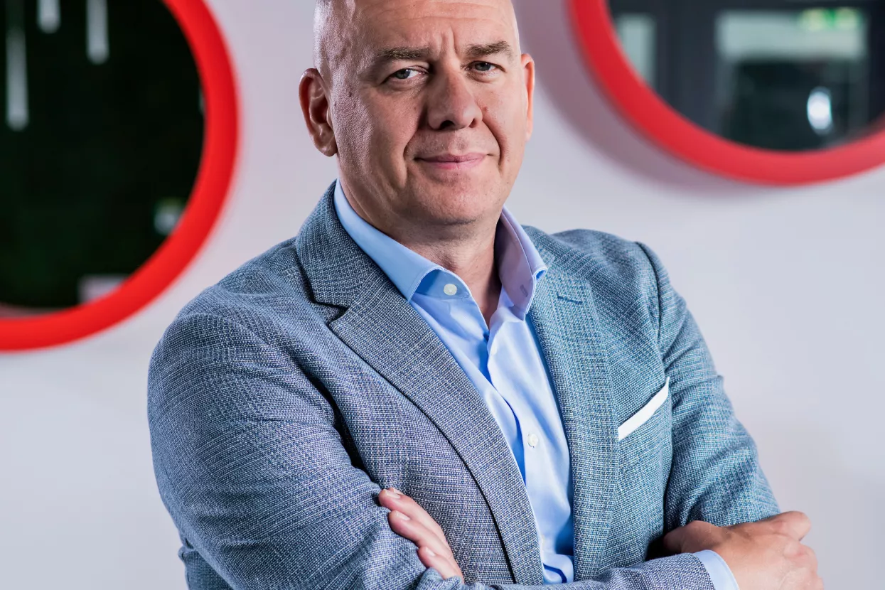 Sini&scaron;a Staničić, Direktor odjela ICT prodaje i rje&scaron;enja
