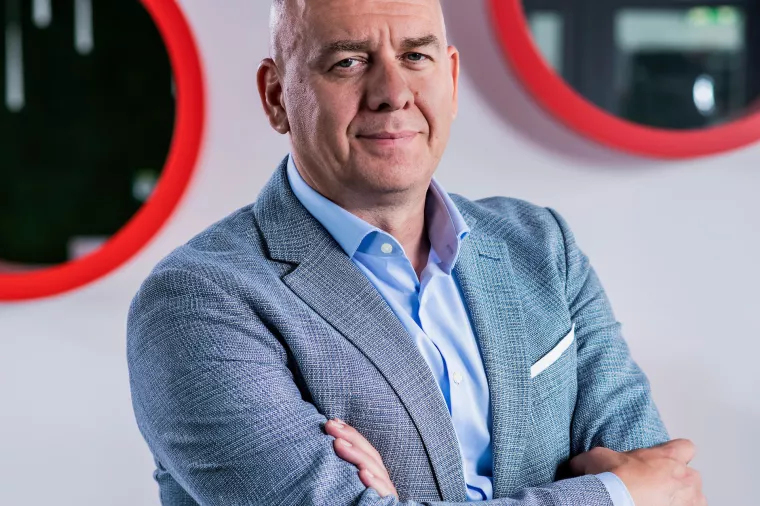 Sini&scaron;a Staničić, Direktor odjela ICT prodaje i rje&scaron;enja