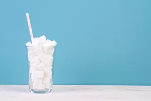 Previ&scaron;e &scaron;ećera, pretjerivanje, &scaron;ećer, ča&scaron;a