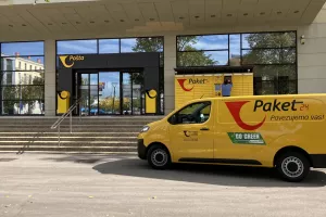 Paketomat Po&scaron;ta