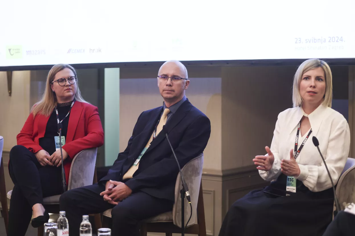 Konferencija ESG- Održiva budućnost.Panel S: Laura &Scaron;ubić &Scaron;u&scaron;a, Ivan Bilać, Andrea Čović Vidović