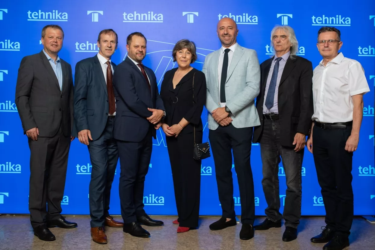 Tehnika - uprava i management