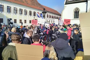 Prosvjed novinara protiv prijedloga Kaznenog zakona