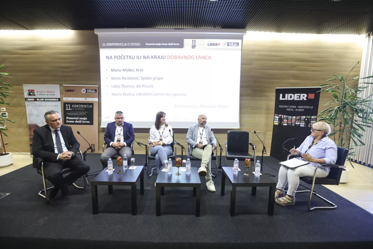 11. konferencija o izvozu: Pametni znaju čemu služi izvoz.2. panel:Na početku ili na kraju dobavnog lanca:Mario Muller, Denis Nemčević, Lidija &Scaron;karica, Mario &Scaron;kufica