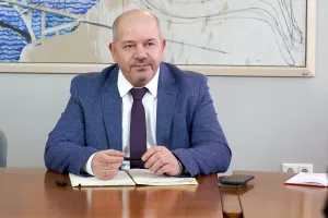 Robert Petrosian