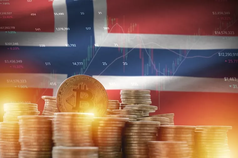 Norway flag and big amount of golden bitcoin coins and trading platform chart. Crypto currency conceptNorve&scaron;ka, bitcoin, novac, rast 