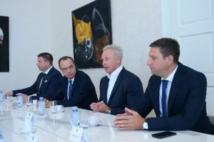 Delegacija MHP-a predvođena Yuriyem Kosyukom s predstavnicima Vlade RH i premijerom Andrejem Plenkovićem