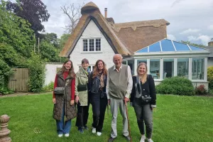 Ana Petelin&scaron;ek, Petra Klasić, Dora Oroz Franjić i Jelena Majcen iz SELECTIO Grupe u Cambridgeu s dr. Meredithom Belbinom, kreatorom Belbin metodologije 