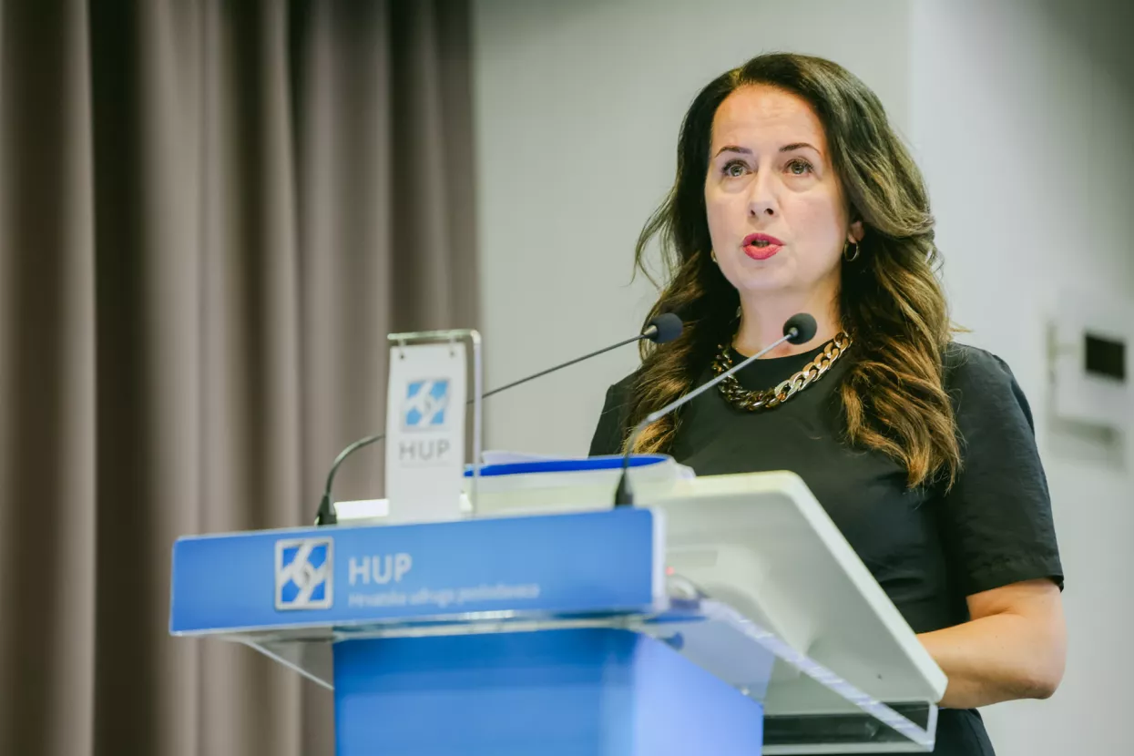 Irena Weber, HUP