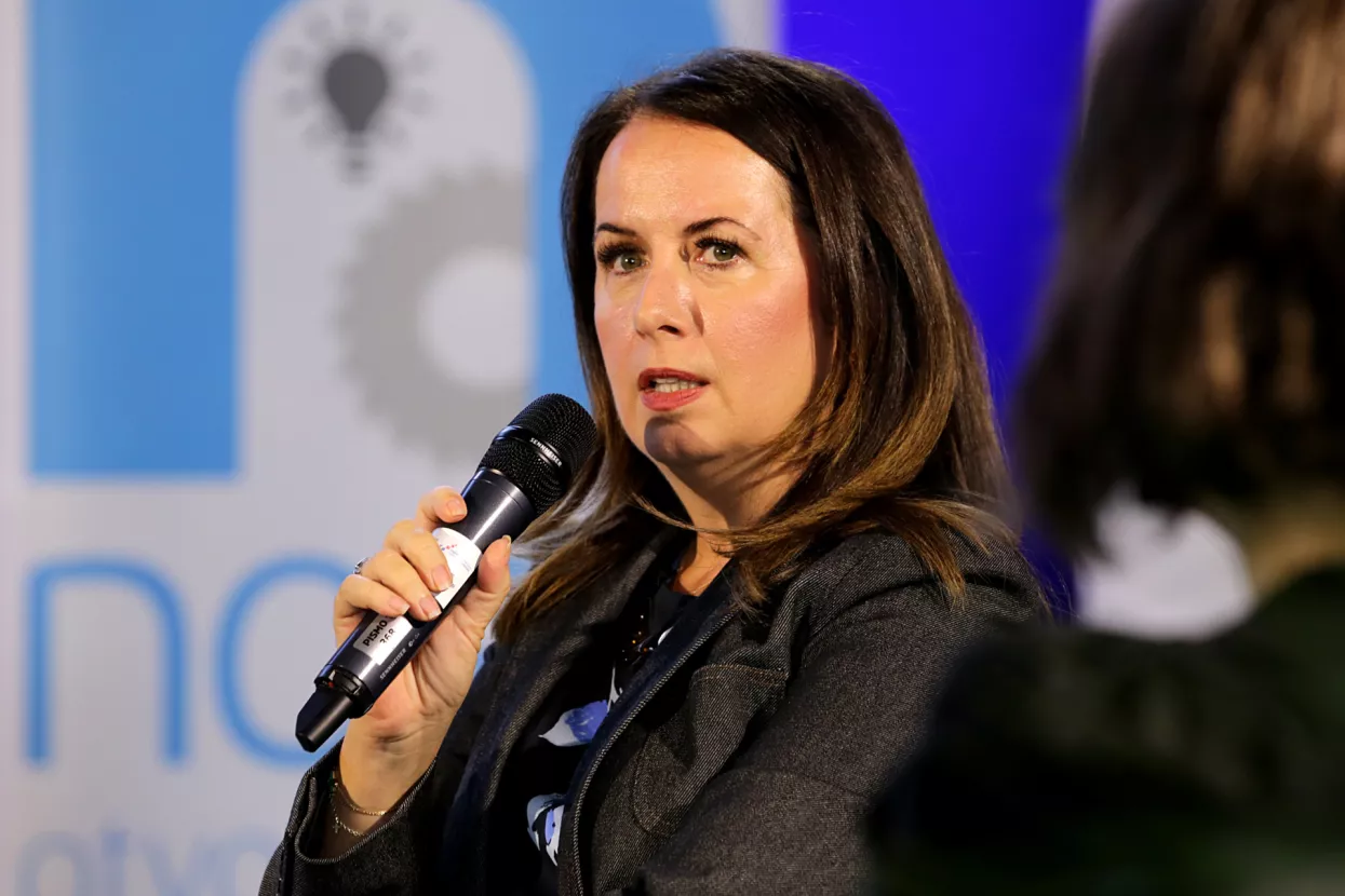 Investicijska konferencija Invest in Novska. Okrugli stol 3 "Kako stvoriti poticajno okruženje za investicije unatok preprekama": Irena Weber