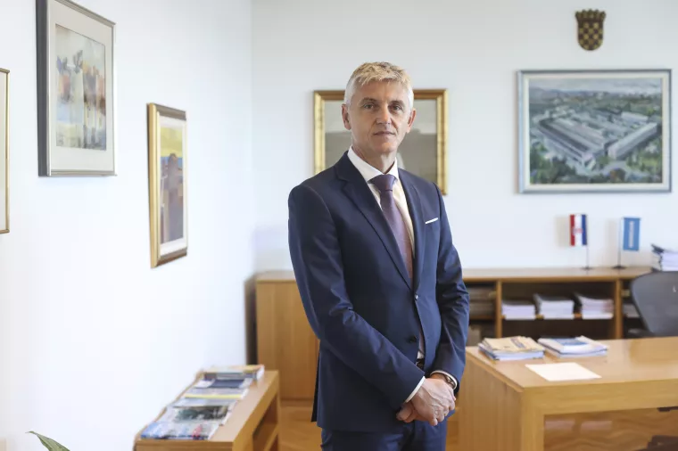 Gordan Kolak