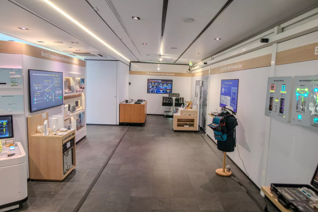 Huawei roadshow