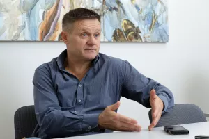 Robert Raven&scaron;ćak