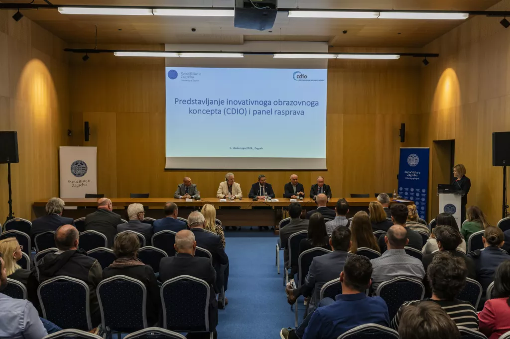 Okrugli stol: Stjepan Roglić, Reidar Lyng, Tomislav Josip Mlinarić, Ante Jukić, Marko RemenarPredstavljanje inovativnog obrazovnog koncepta CDIO, Sveučili&scaron;te u Zagrebu