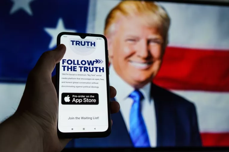 Donald Trump, Truth Social, dru&scaron;tvena mreža, dru&scaron;tvene mreže, aplikacija
